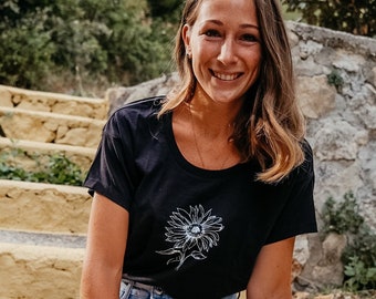 Sunflower T-Shirt | Flower Shirt | Sunflower Shirt | Plant Shirt | Vegan Shirt | Sustainable T-Shirt | Plant | Organic Cotton Shirt