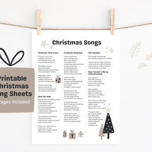 Può includere: Fogli di canzoni di Natale stampabili con i testi di "Christmas Time is Here", "Frosty the Snowman", "Feliz Navidad" e "Have Yourself a Merry Little Christmas". I fogli sono decorati con un albero di Natale bianco e nero e scatole regalo.
