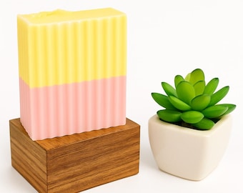 Yoni Soap, Goat Milk & Jojoba Oil Feminine Wash, ph Balance (Mango Goddess)