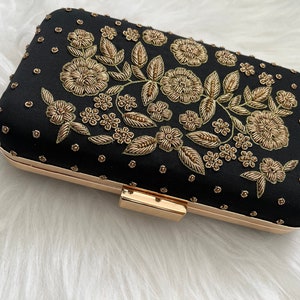 Handmade Zardozi embroidery clutch bag/wedding Party clutch bags/Perfect for any occasion.