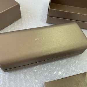 Étui à lunettes Bvlgari, étui à lunettes Bvlgari, étui à lunettes de soleil Bvlgari, étui à lunettes rigide, étui à lunettes de soleil à clapet pour femme,
