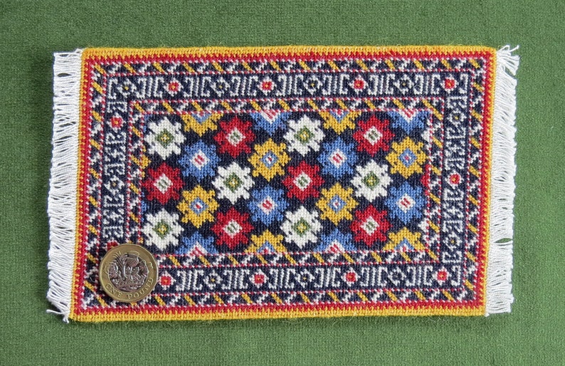 Flower Shirvan Carpet kit image 1