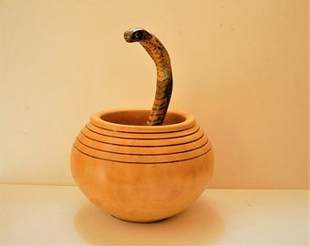 Wood Art Snake Sculpture, Wood carved king cobra, snake wood art, snake carving, Snake charmer vase, Rare are deco, Collector Art,