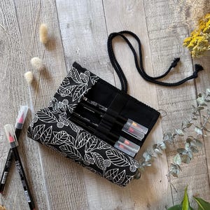 Pencil Roll Up, Pen Case, Paint Brush Holder, Crochet Needle Storage, Brush Roll Pouch, Artist Travel Roll Up, Brush Roll, Back to School