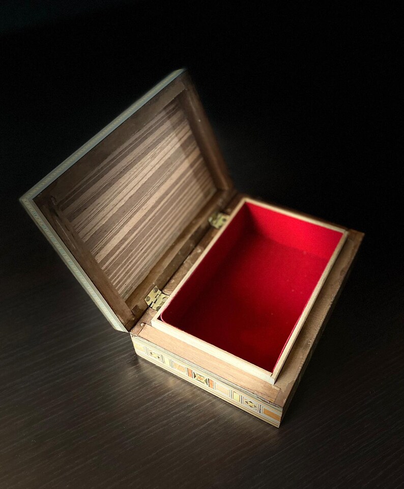 Gift Luxury Wooden Jewelry Box / Handmade Box Inlaid With Mother of