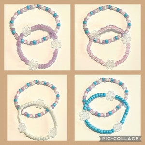Set of frozen/snowflake party favor bracelets