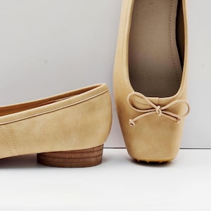Women&#39;s square-toed ballet shoes, French retro ballet shoes, thick-heeled pig nose shoes, split-toe shoes, Mary Jane shoes