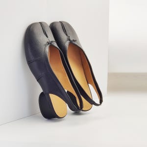 Split-toe block heel sandals, vintage split-toe Mary Janes, French folding women&#39;s shoes, strappy sandals