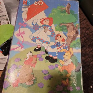 1980s raggedy andy and ann puzzle flying kites 60 peice #124