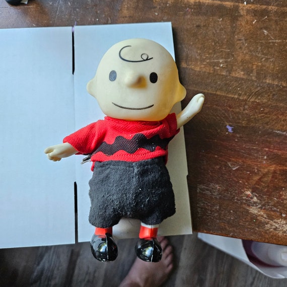 60's ビンテージ POCKT DOLLS ポケットドール ピーナッツ Antique 1966 Posable Pocket Doll Charlie Brown #2063 - Etsy