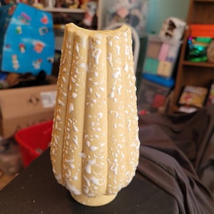 Vintage Mccoy splatter vase mustard color #1723