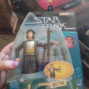 Figure #10#11 du continuum Star Trek Q de 1997