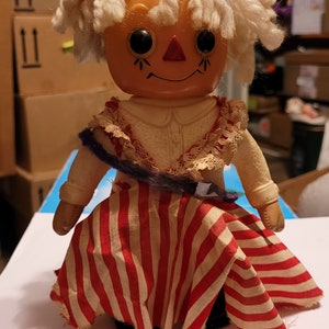 Antique 1970s first national  martha Washington raggedy ann and Andy bank #1265
