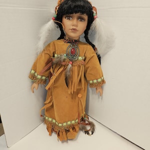 vintage Indian girl cheyanne standing up doll #2228
