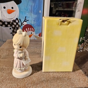 Vintage 1998 precious moments figurines  confirmed in the lord #1605