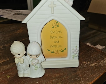 Precious Moments 'purr-fect Friend' Figurine: Girl With Kitten