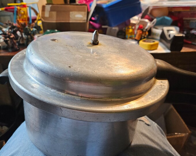 Vintage Mirromatic 4 Quart Pressure Cooker Aluminum Etsy