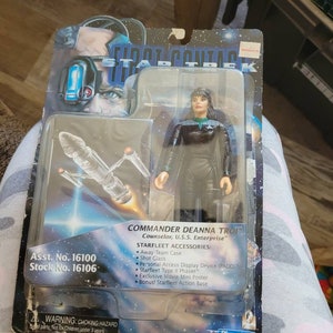 1996 star trek first contact commander Deanna troika figure #6