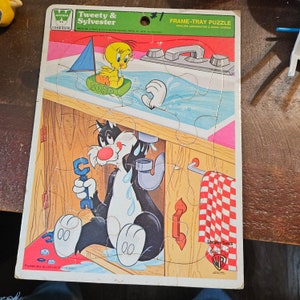 Antique 1979 tweety and Sylvester puzzle #1435