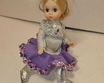 vintage 1990 Madame Alexander Schlittschuh-Puppe #3