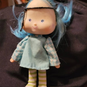Vintage blueberry doll from strawberry  shortcake #884box5