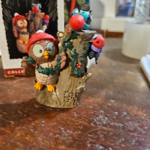 Vintage 1994 hallmark keepsake ornament owliver #520