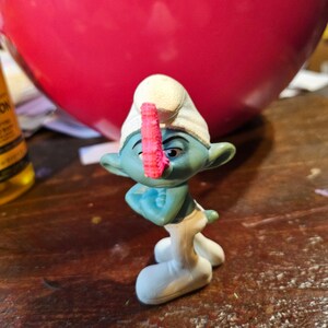2011 McDonald's toy figure grouchy #2028