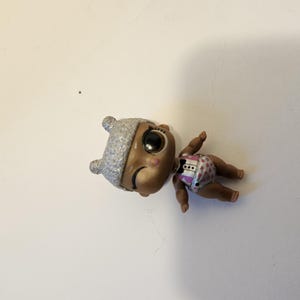 lol suprise lil sisters eye spy series doll #213box14