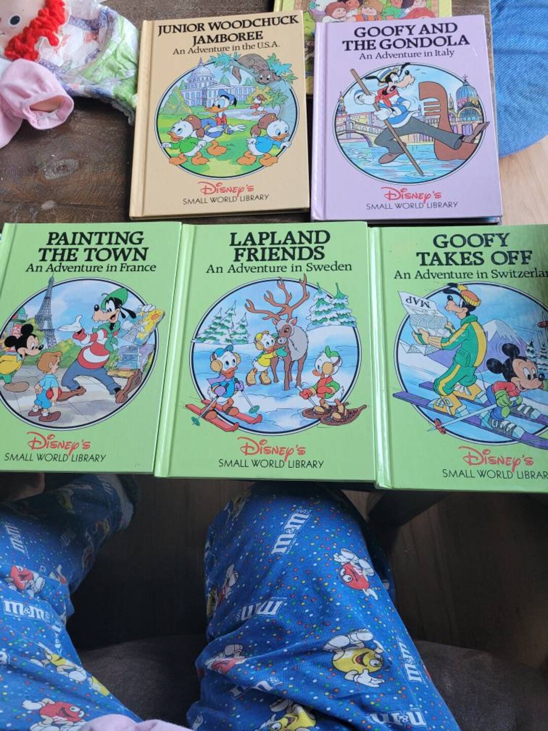5 Walt Disney Books Going to Different Countrys #1226 Bookshelf - Etsy