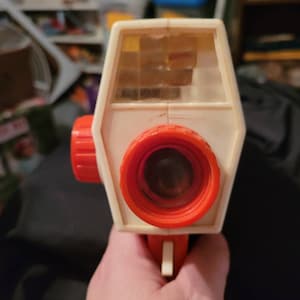 Vintage fisher price  music box with 2 disc&#39;s movie camera #1260