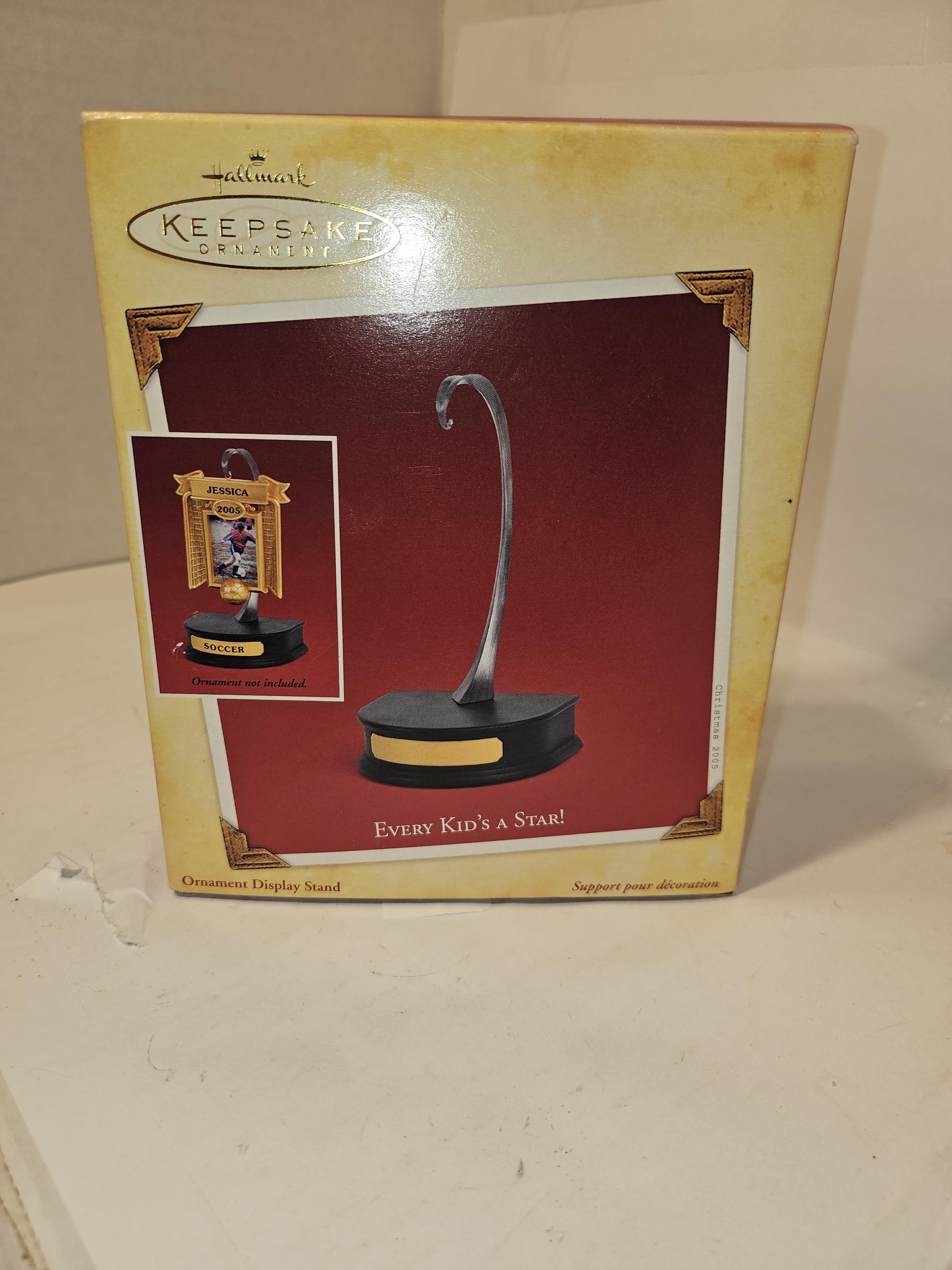 Vintage 2005 Hallmark Keepsake Ornament Stand Every Kids a Star 