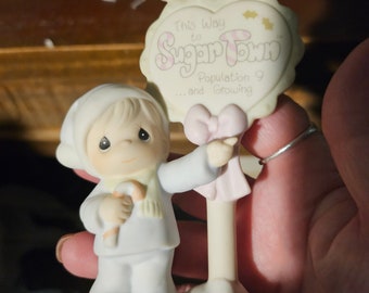 Vintage 1992 precious moments figurines set for village #1532