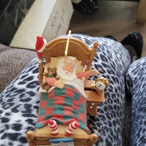 2001 snoozing Santa hallmark keepsake ornament #643