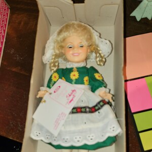 Antique 1982 Shirley temple doll heidi#231