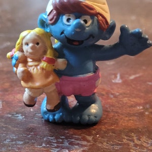 Vintage 1996 smurf with doll sassette Germany rare #955 box 7