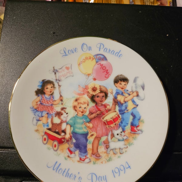 1994  mothers day parade avon mini plate#333