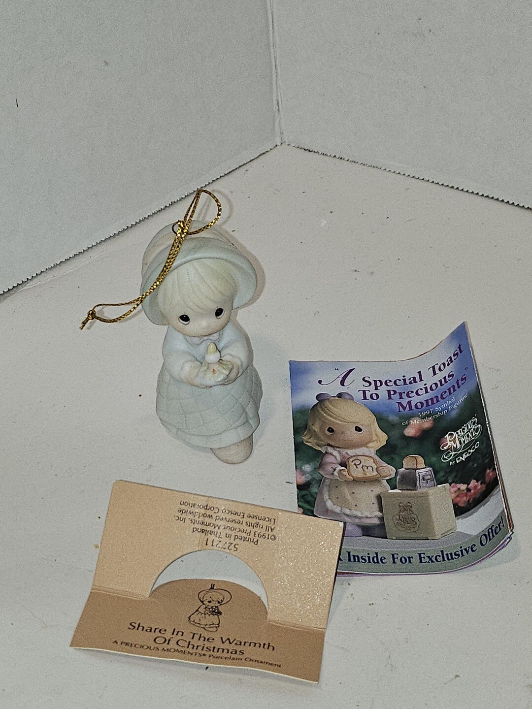 Vintage 1993 Precious Moments Share in the Warmth of Christmas Ornament ...
