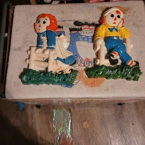 Vintage raggedy ann and Andy wall plaques 1970s#254