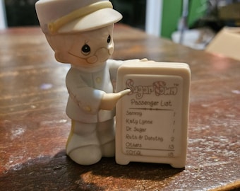 vintage 1995 Precious moments sugar town  series figurine #2572