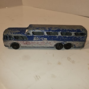 antique 1950s greyhound scenicruiser  metal bus toy #1262