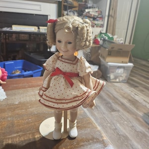 antique 1986 14" Shirley Temple Doll with stand #191