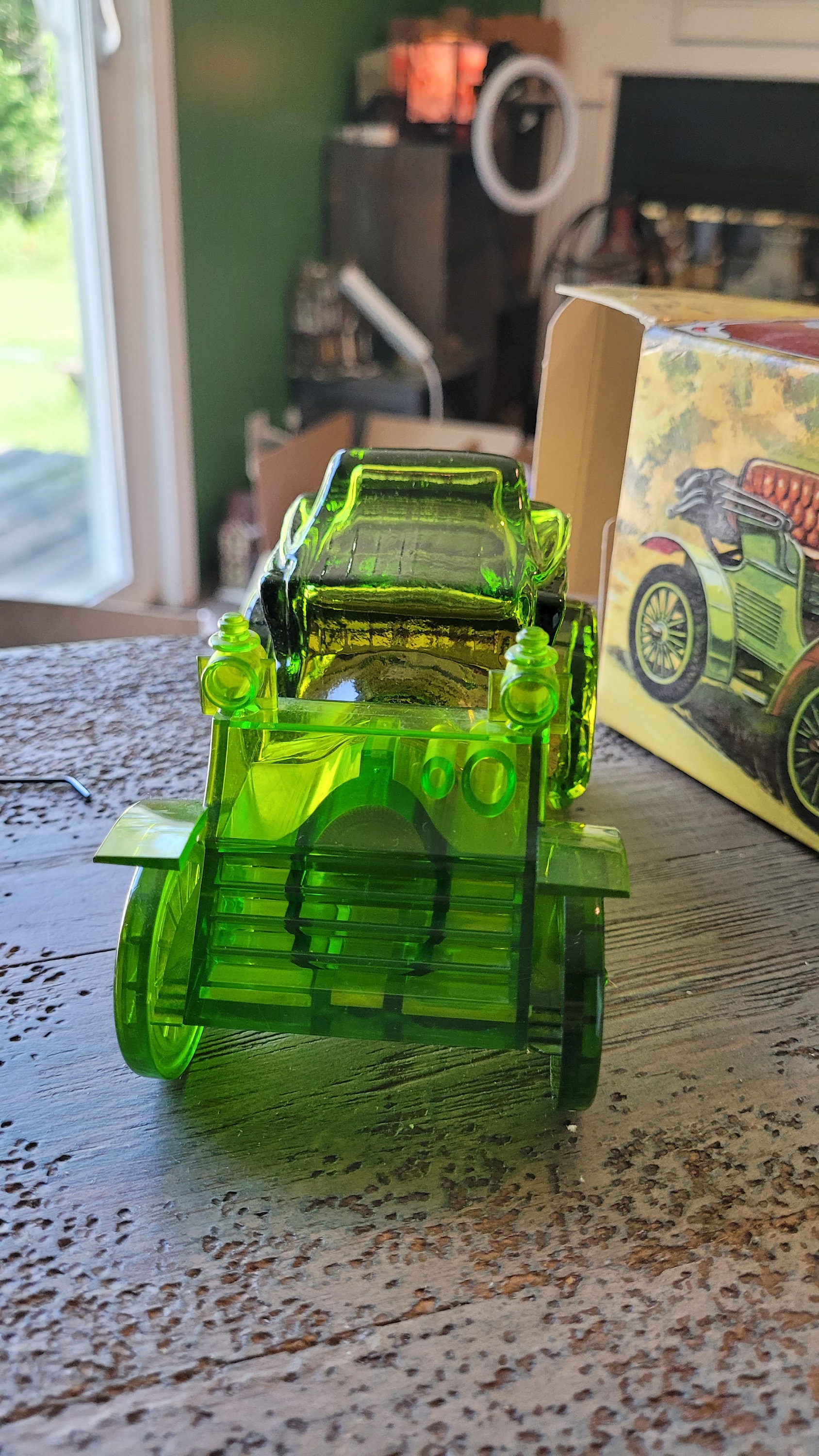 Avon 1923 Avon Tai Winds Aftershave Car Value Buy Avon Brown Car