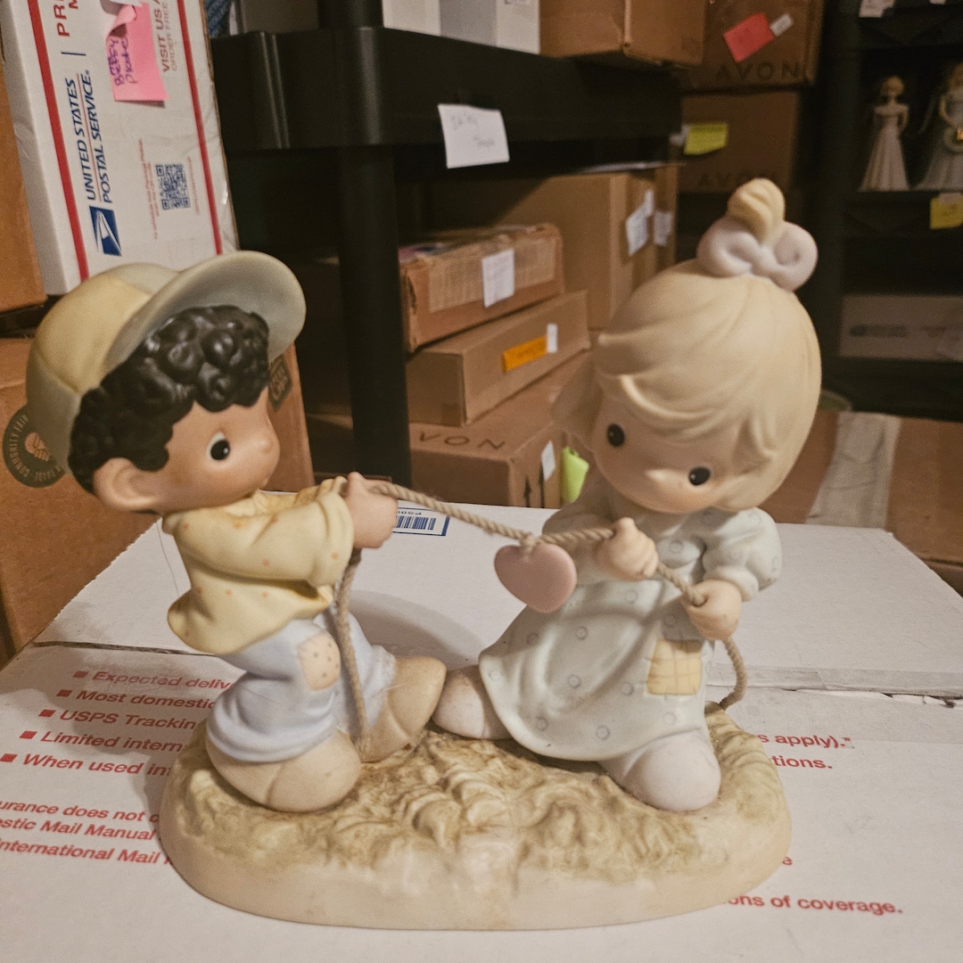 新品　THE COLLECTORS スコア MUCH TOO ROMANTIC 2000 Precious Moments Figurines You Tug on My Heart Strings