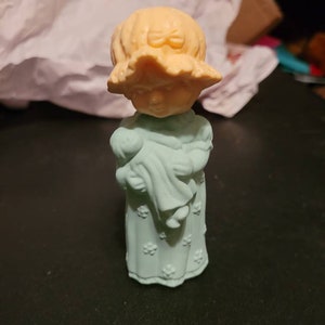 1970s avon bottle little dream girl #1851
