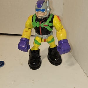 vintage 1998 fisher price rescue heroes cliff hanger #2404