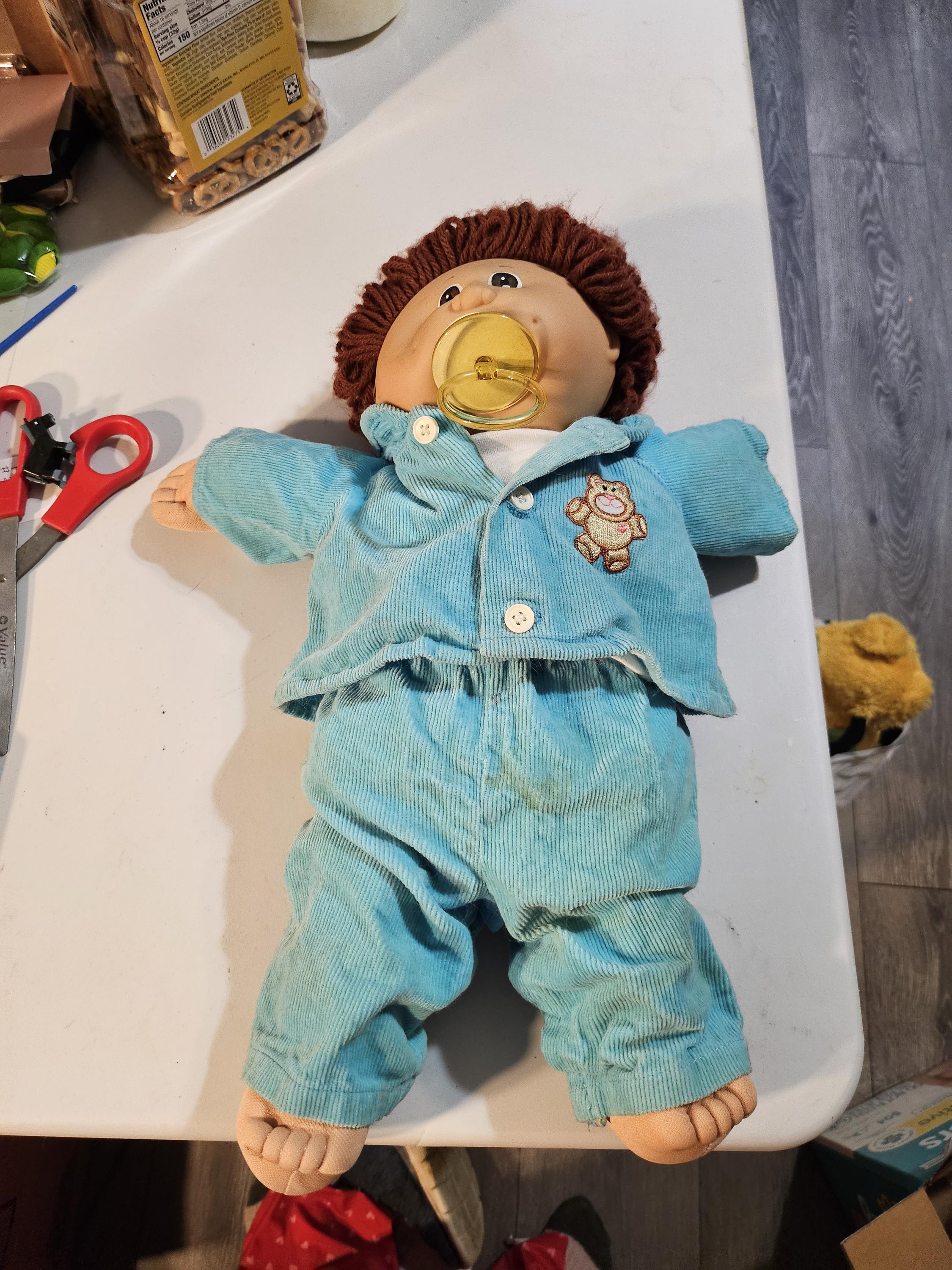 POUPEE MUNDIA AMANDINE DE 52 CM DANS SA BOITE