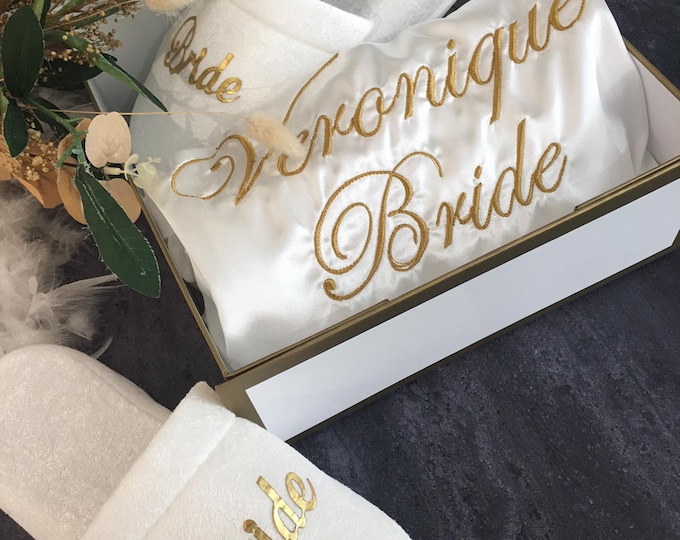 Personalized Bride & Bridesmaid Gift Set Embroidered Bride Robe Kimono