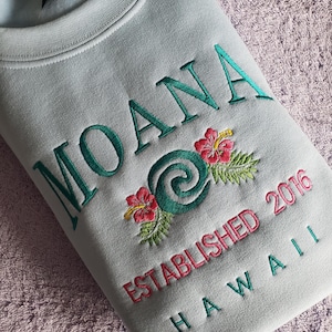 MOANA EMBROIDER pullover sweatshirt