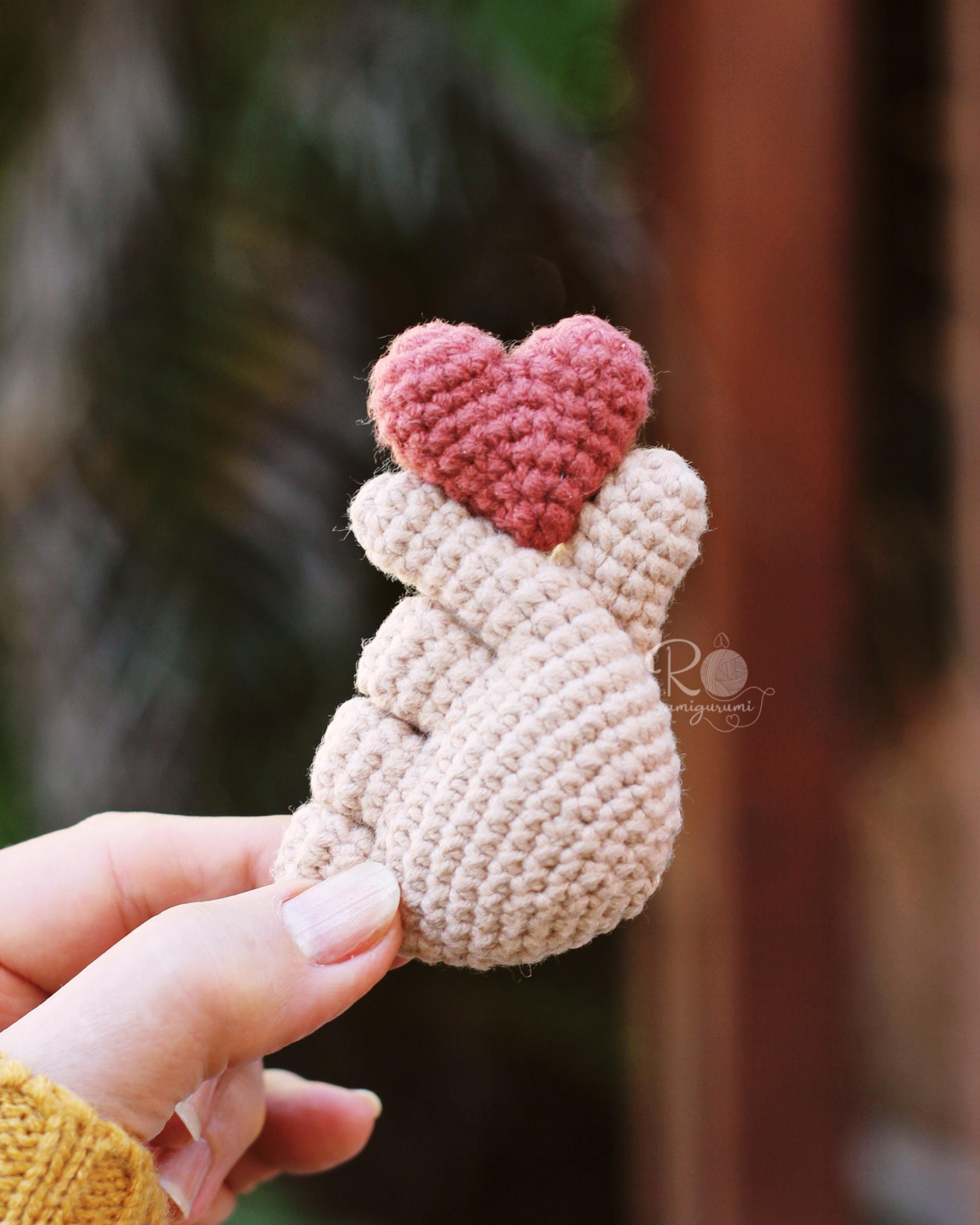 y/project mini finger heart キーホルダー Korean Finger Heart Crochet Pattern – Kpop Amigurumi (PDF Tutorial
