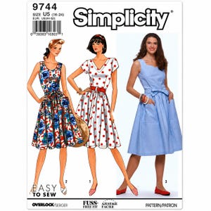 Simplicity 9744 Sewing Pattern | Women's Dress Pattern | Size U5 16-24 | Sweetheart Neckline | Patch Pockets